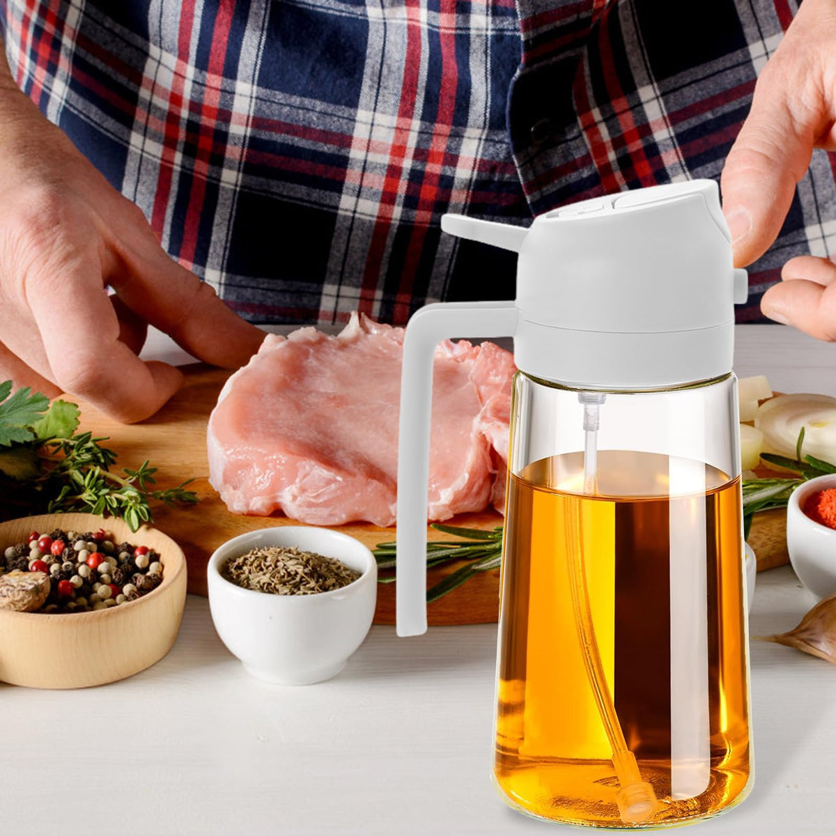 TKSDWBLTY 3 Pack 16oz/470 ml Olive Oil Dispenser Bottle 2 in 1 Clear Glass Oil Sprayer and Container Refillable Dispenser with Automatic Cap Portable Spray Bottle for Cooking Baking White